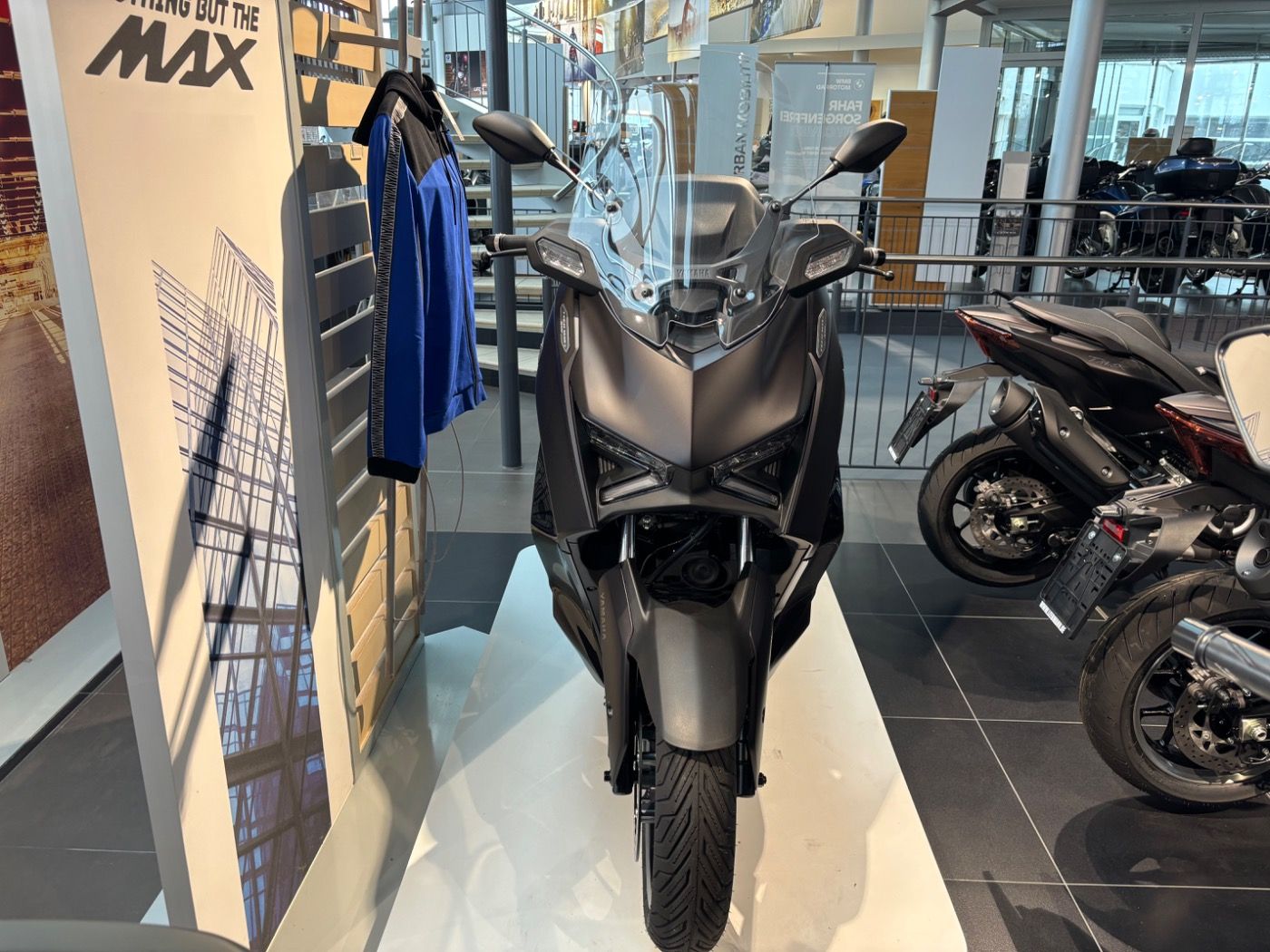 Fahrzeugabbildung Yamaha Xmax Tech Max+ 300 2025