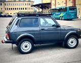 Lada Niva 1,7 i CLASSIC Grau Metalic, 16 000 km - graue Lada Niva