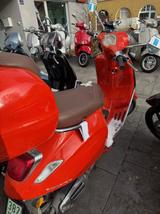 Vespa Primavera 50 - Vespa Motorräder in München