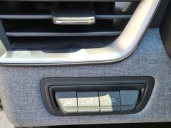 Fahrzeugabbildung Clio V Evolution 1.6 E-TECH Hybrid 145 EU6e, Rüc