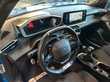 Peugeot 2008 GT *1. Hand*Klima*SHZ*Navi*360° Kamera*AHK*