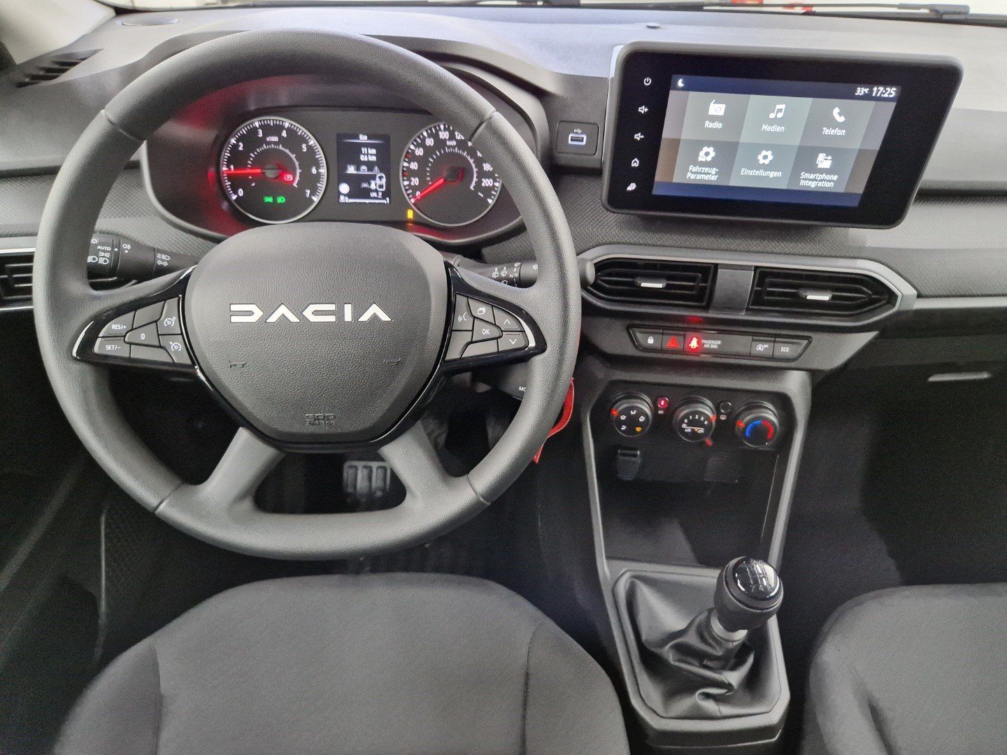 DACIA Sandero Essential Eco-G 100 Klimaanlage – Bild 14