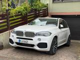 BMW X5 xDrive30d M Sportpaket LED Panorama AHK 1.Hd - BMW X5 Gebrauchtwagen in Mannheim