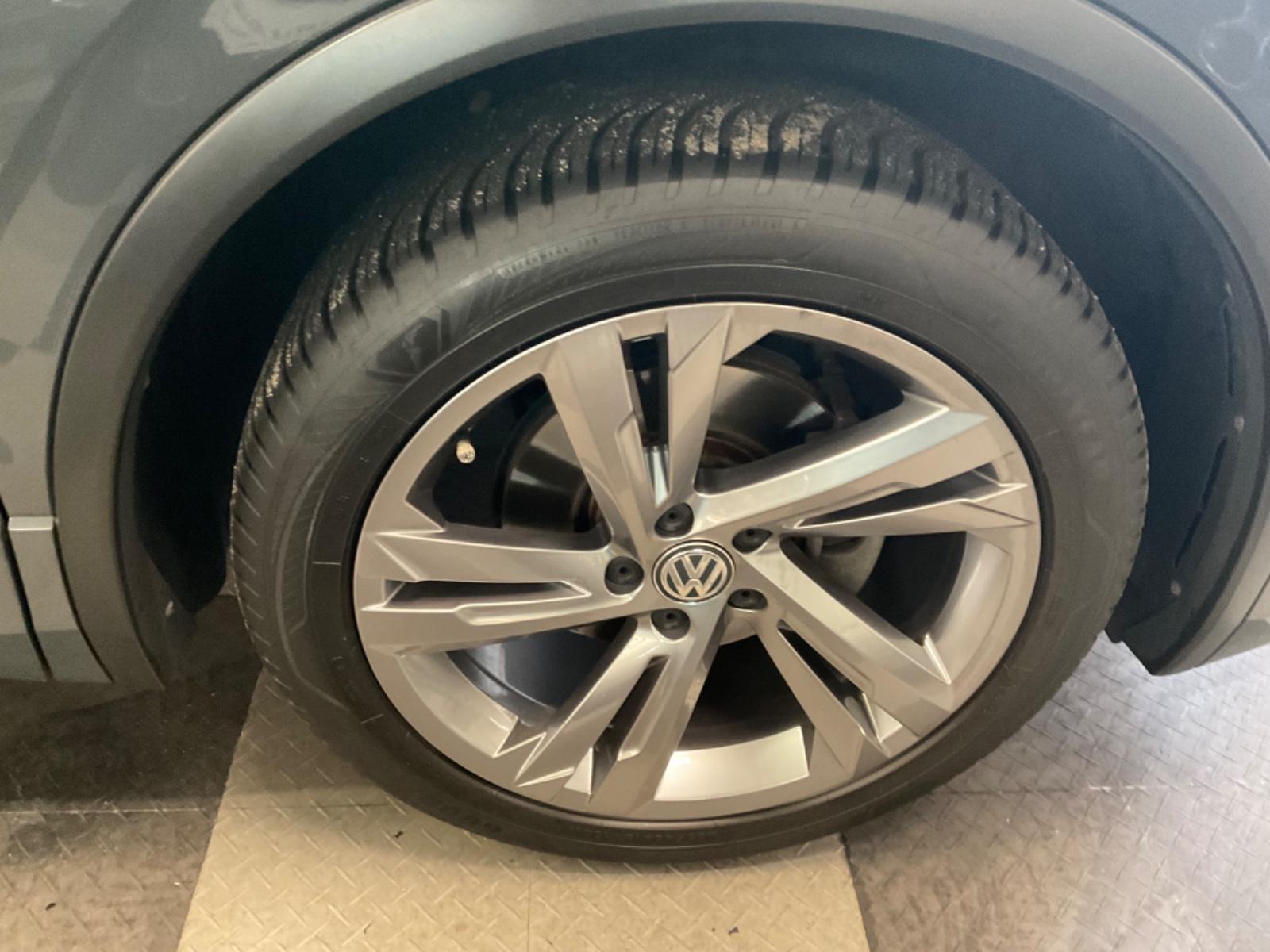 Volkswagen Tiguan R-Line, Navi, Kamera, ACC, SH, TÜV 08/28, миниатюра 30