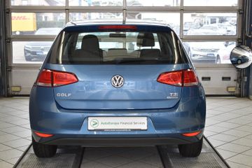 Volkswagen Golf - 5