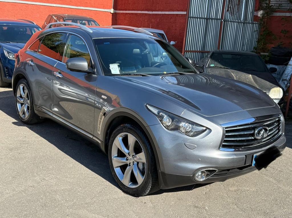 Infiniti QX70 3.0 diesel V6 AT S Premium