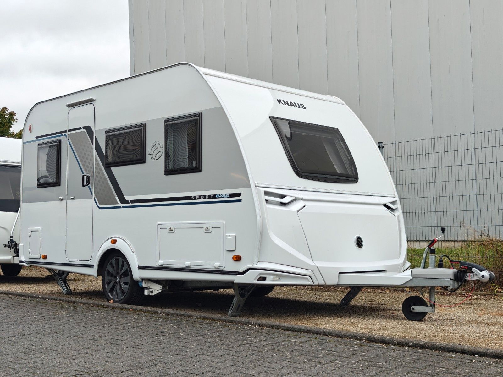 Fahrzeugabbildung Knaus Sport 400 QD EPower Selection - Mover, Klima -