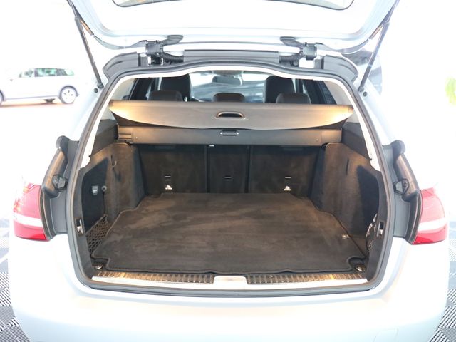 Mercedes-Benz C 250 AVANTGARDE 9G LED NAVI COMAND PANORAMA