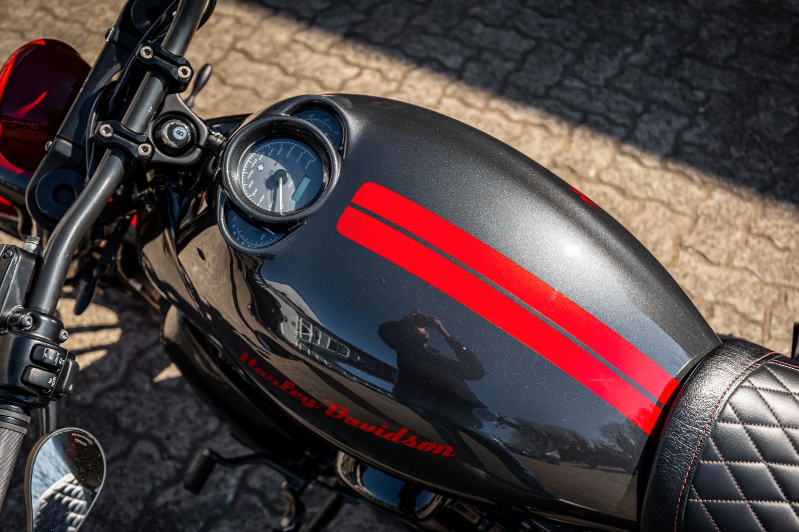 Fahrzeugabbildung Harley-Davidson VRSCDX Night Rod Special- Airride - Remus -