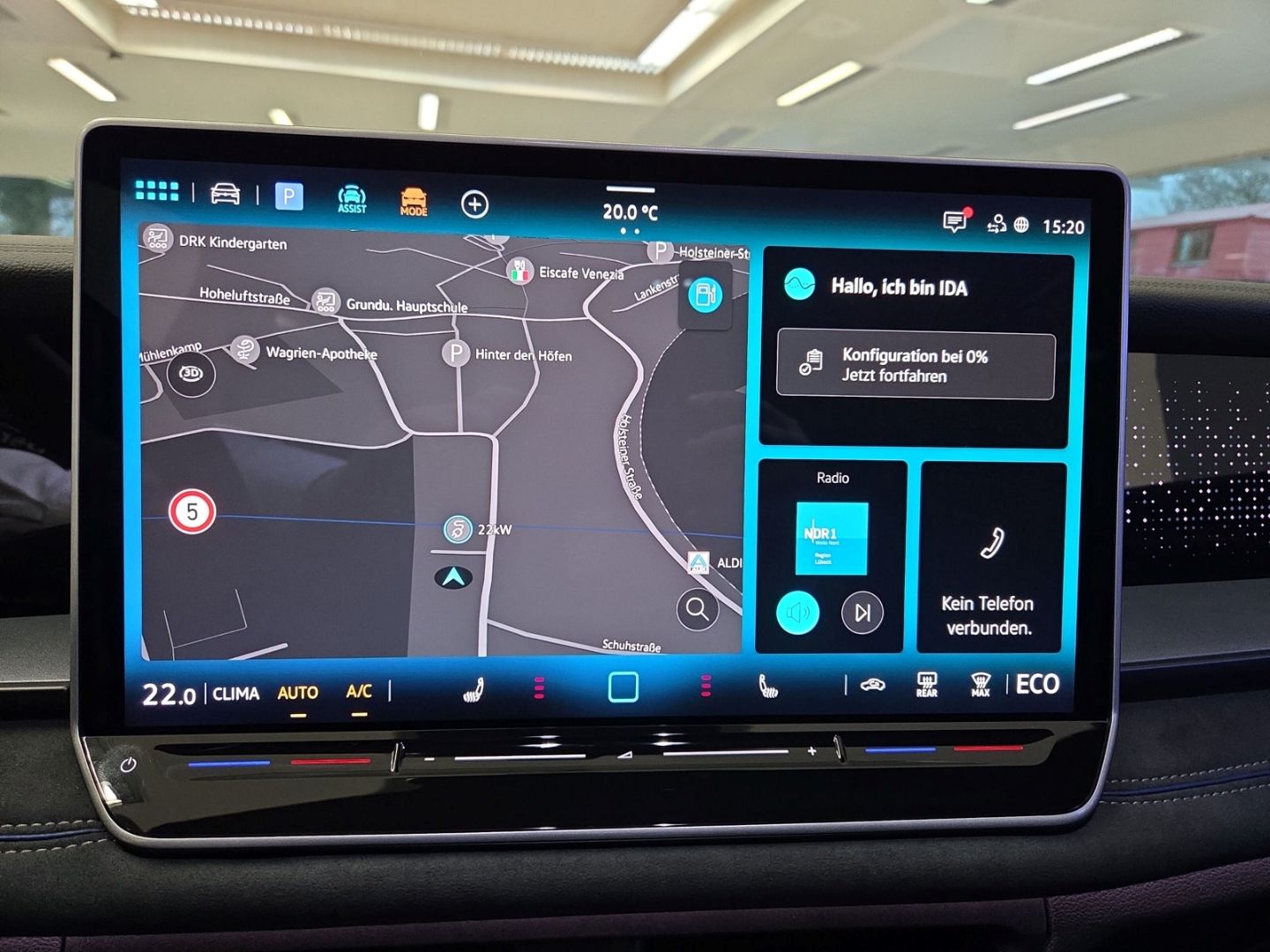 Fahrzeugabbildung Volkswagen Tayron R-Line 1.5 eHybrid DSG Sportpaket HUD AD