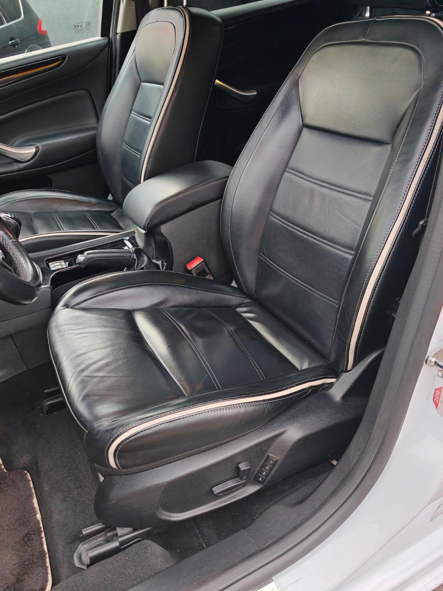 Ford Mondeo 2014 — photo 15