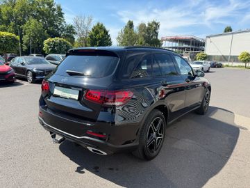 Mercedes-Benz GLC 300 4Matic AMG+AHK+LED+Navi+MBUX