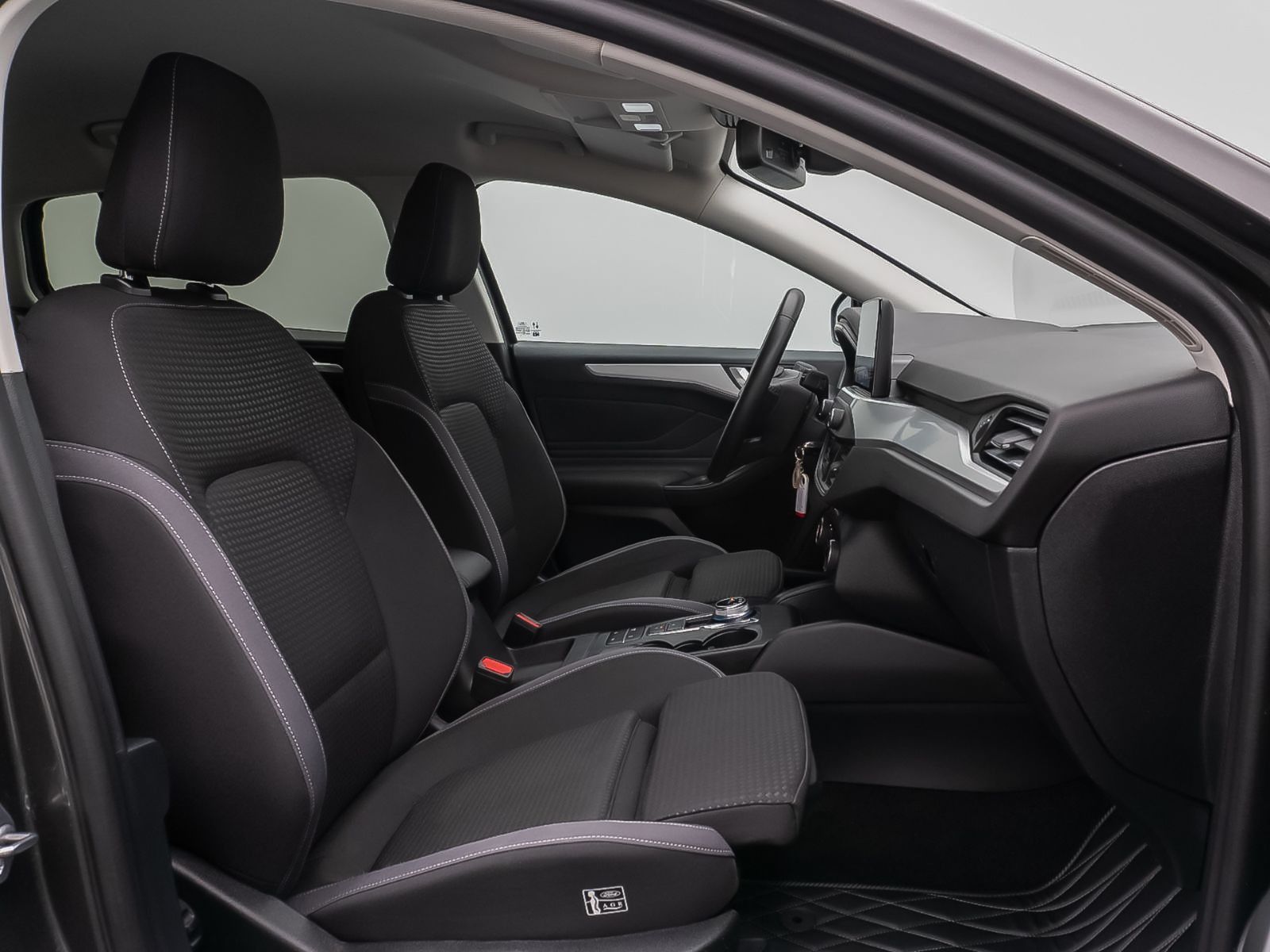 Fahrzeugabbildung Ford Focus Turnier Cool & Connect Kamera AHK Tempomat