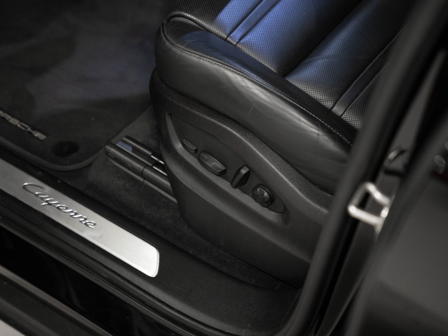 Porsche Cayenne E-Hybrid Surround View BOSE PASM foto 22