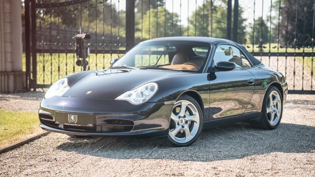 Fahrzeugabbildung Porsche 996 Carrera 4 Cabrio/Porsche Exklusiv veredelt
