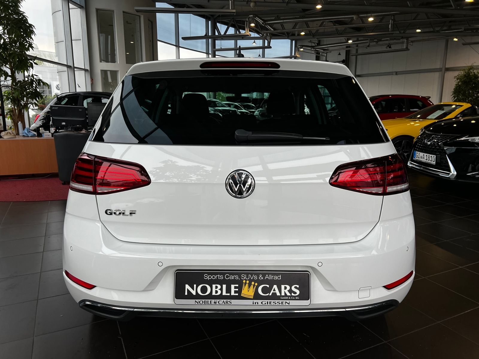 Fahrzeugabbildung Volkswagen Golf VII Lim. Comfortline BMT ACC  NAVI ALU
