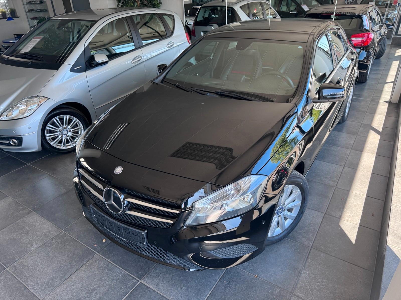 Mercedes-Benz A 180 BlueEfficiency*Style*Automatik*