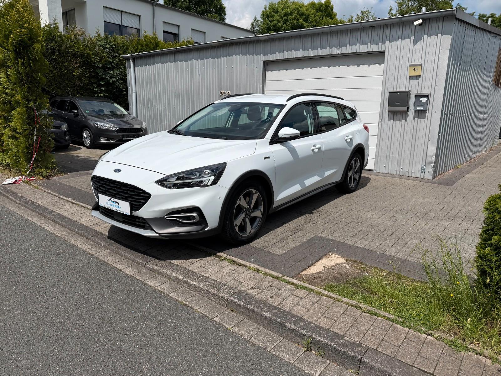 Ford Focus Turnier Active *1 Hand *Automatik