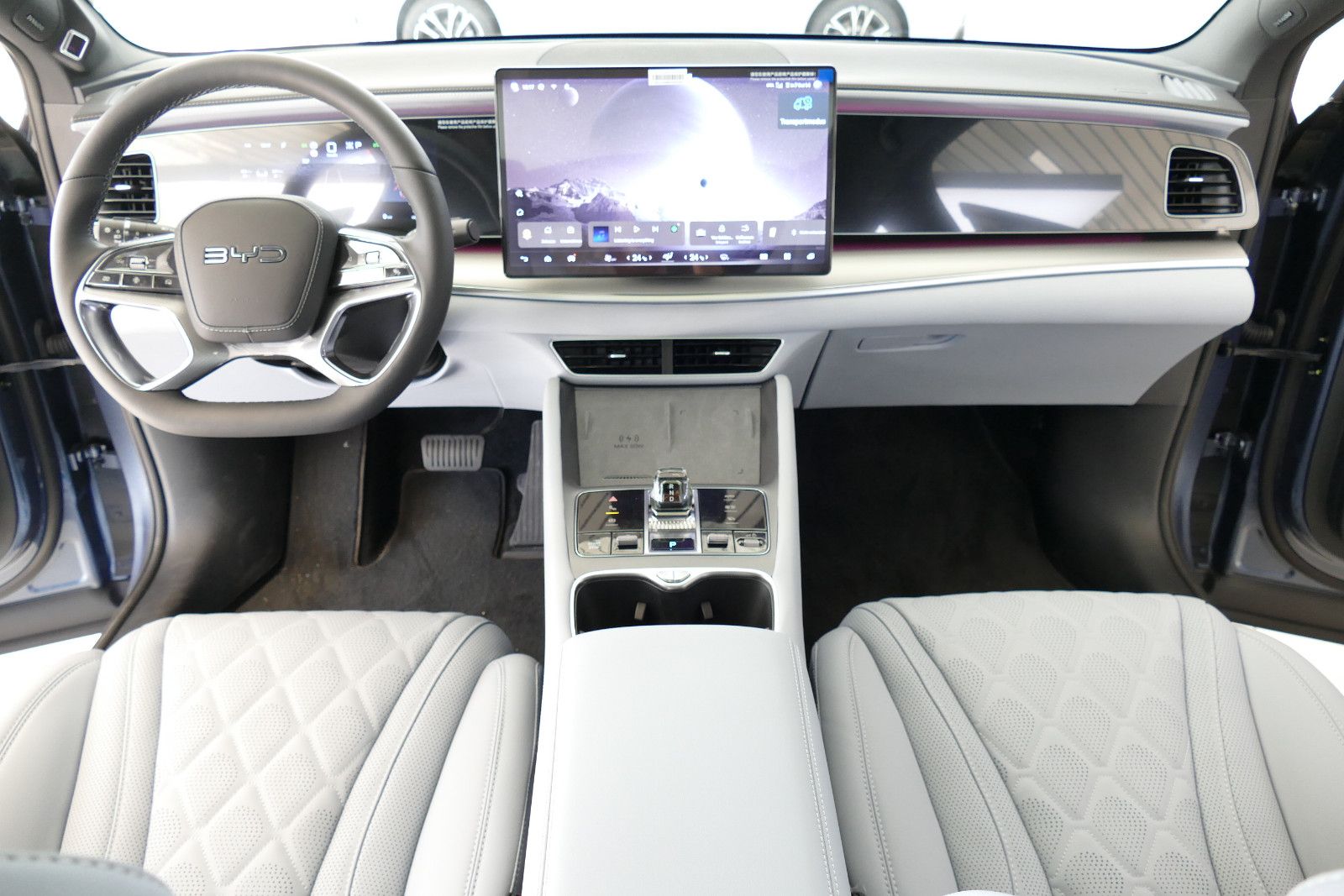 BYD SEALION 7