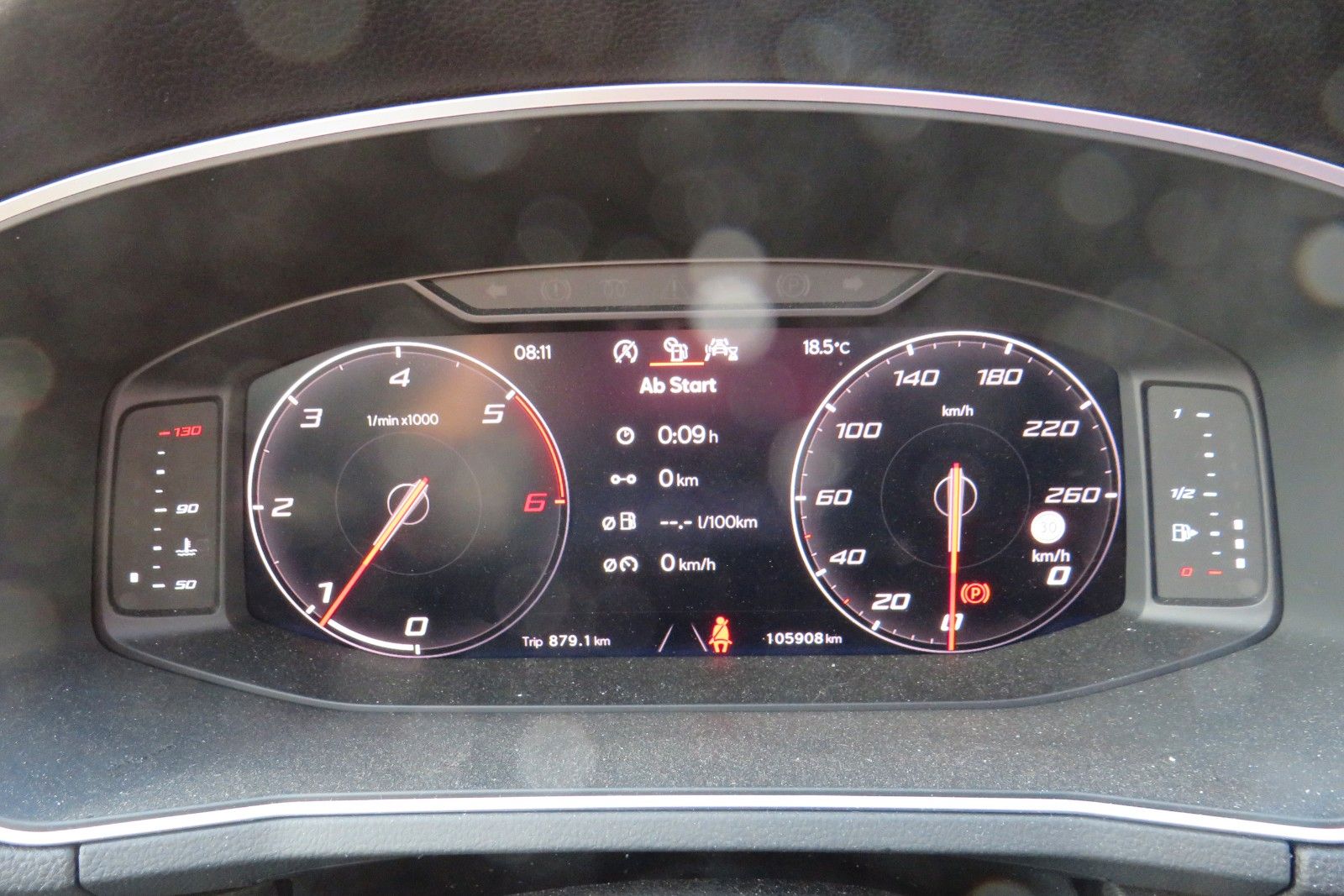 Fahrzeugabbildung SEAT Tarraco Xcellence PANO 7S ACC NAVI LEDER  LED
