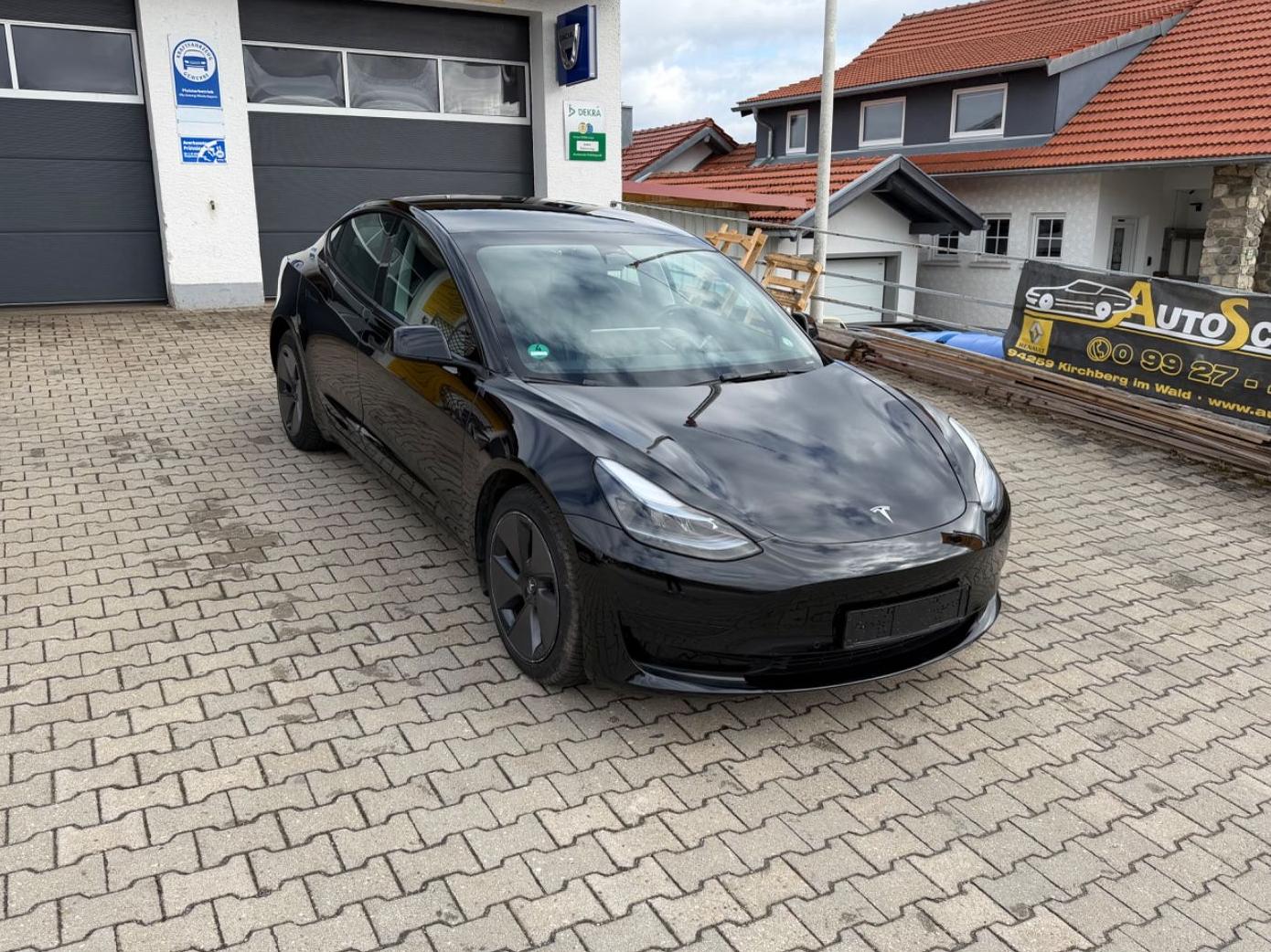 Tesla Model 3 RWD 18" Zoll| Ryzen | HW 3