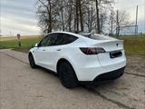Tesla Model Y | AHK | Top-Zustand | RWD - Tesla Model Y in Stuttgart