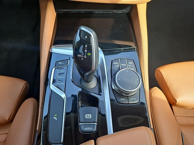 530i Touring Automatik Luxury Line