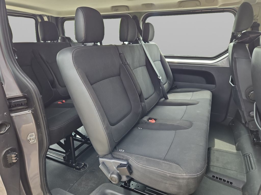 Fahrzeugabbildung Renault Trafic ENERGY dCi 170 EDC Grand Combi Life