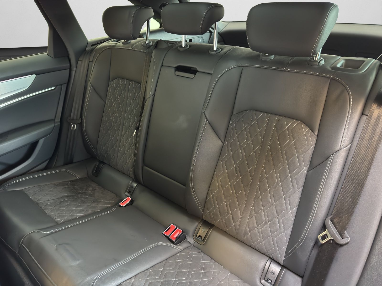 Audi S6 - Bild 15