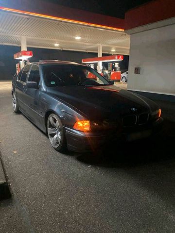 BMW Bmw 520i vfl (tausch gegen e46/e36 möglich)