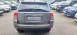 Jeep Compass 2.4 Limited Automatik 4x4 PDC KLIMA SHZ - Jeep Compass mit Benzin-Antrieb: Allradantrieb, Geländewagen, Automatik, 2.4