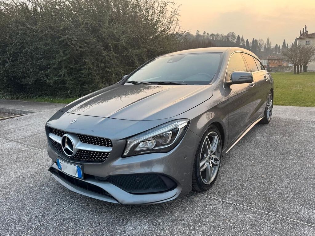 Image of Mercedes-Benz CLA 200