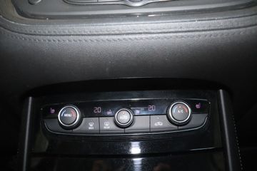 Fotografie des Opel Grandland (X) Grandland X 1.2 Start/Stop INNOVATION