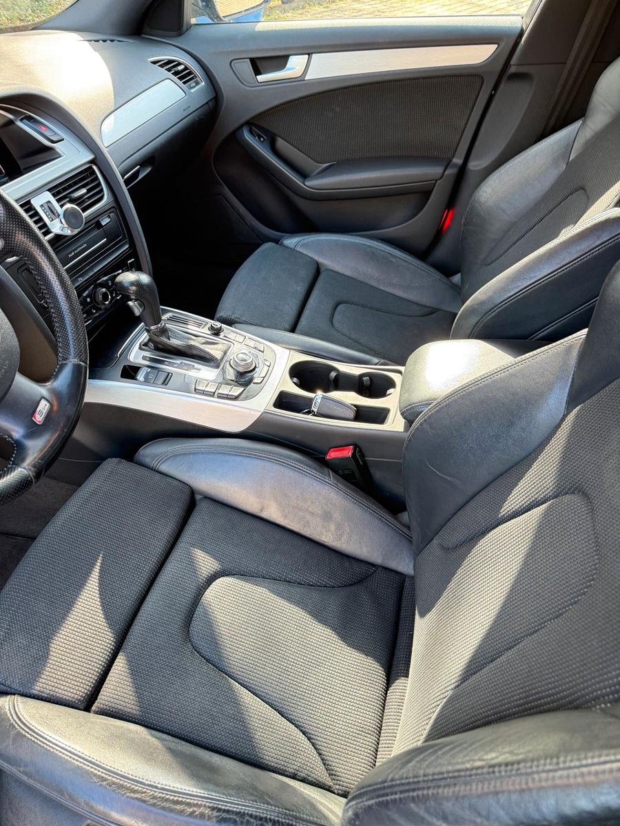 Audi A4 2011 — photo 6