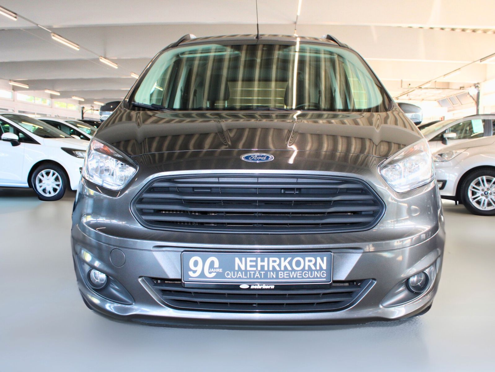 Fahrzeugabbildung Ford Tourneo Courier Trend KLIMA WinterPaket AHK PDC