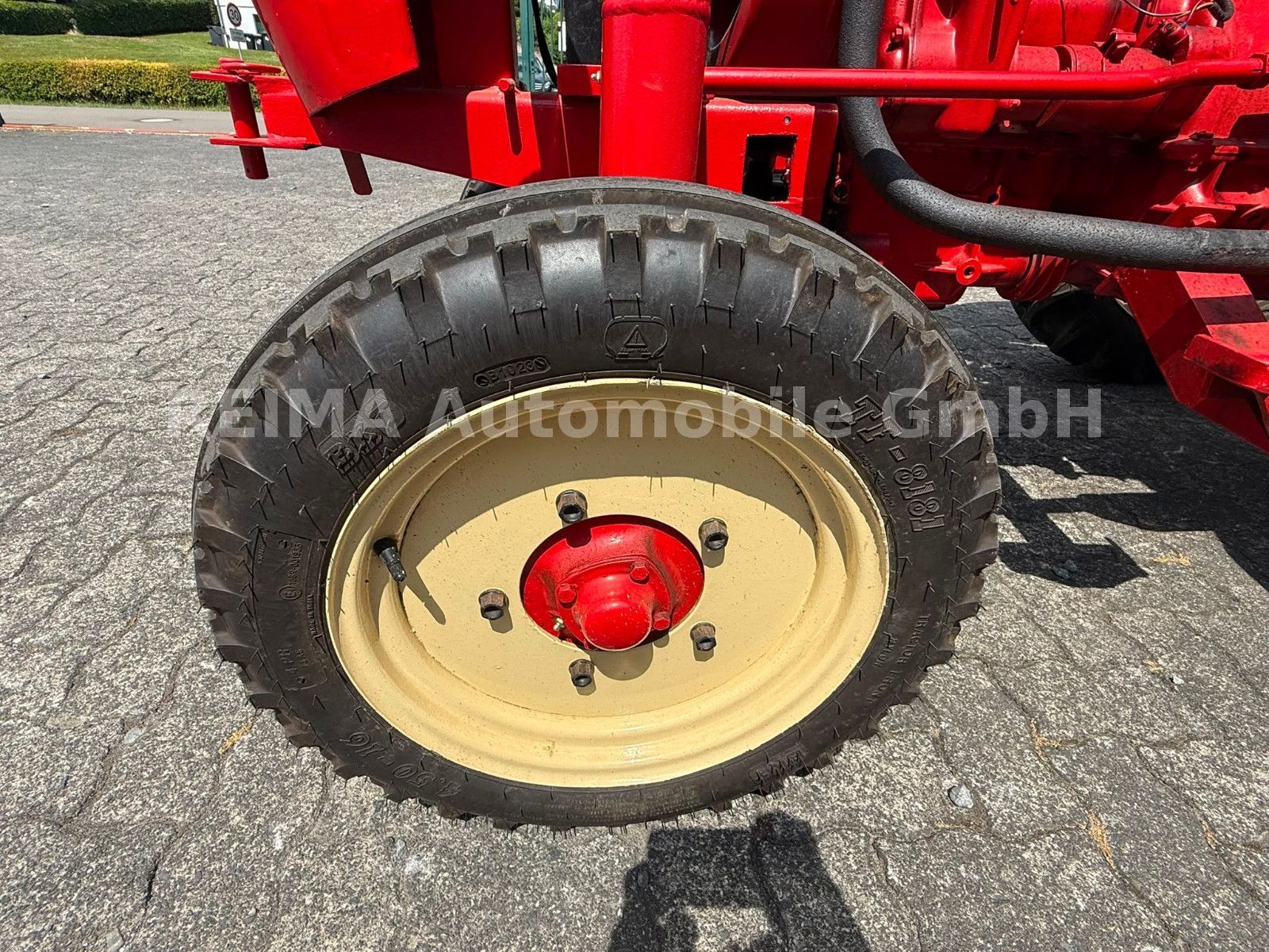 Fahrzeugabbildung Porsche AP 16