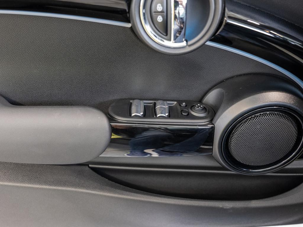MINI Cooper S Cabrio Classic Trim FACEL. LED LEDER