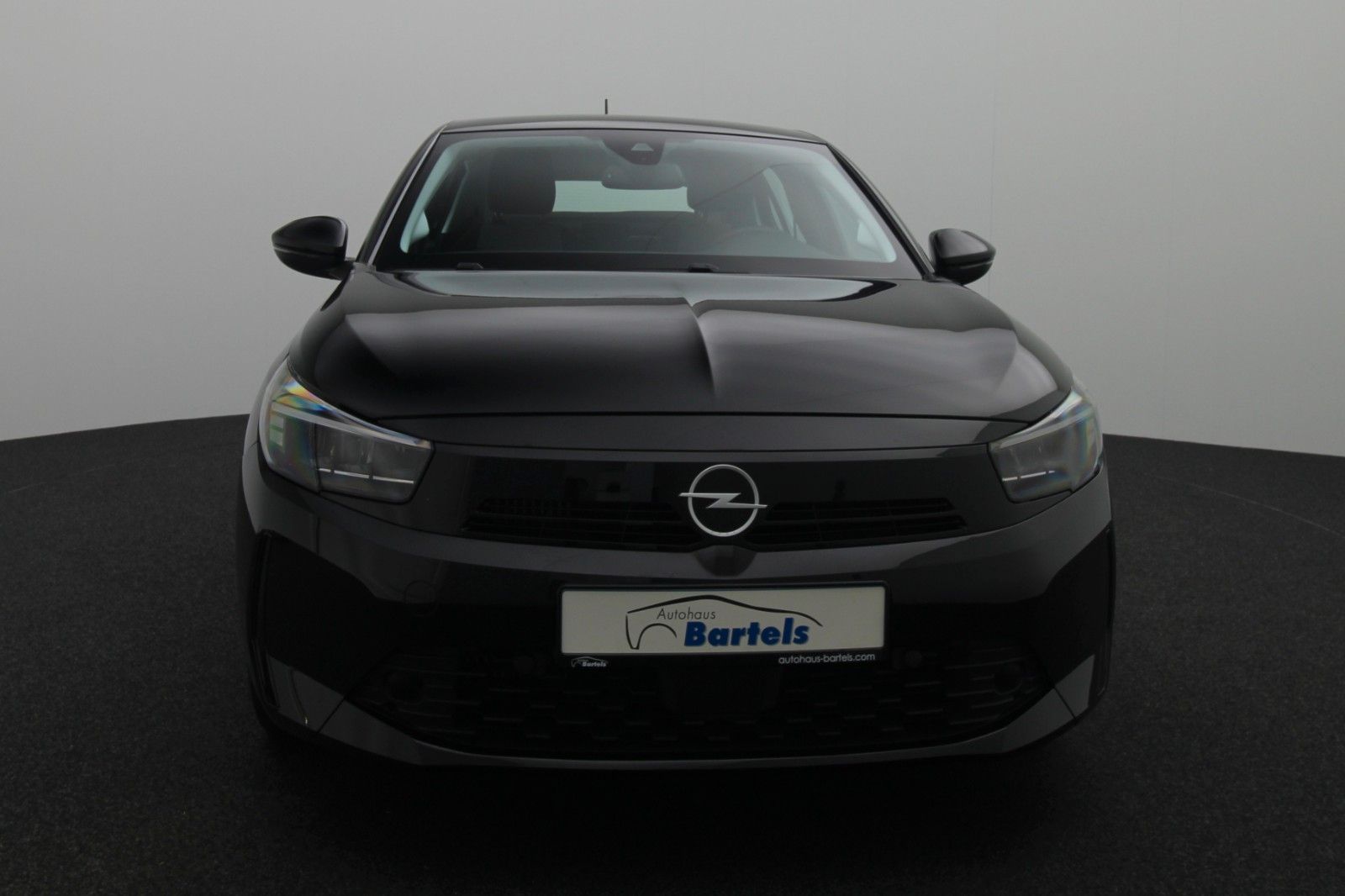 Fahrzeugabbildung Opel Corsa 1.2 F Basis