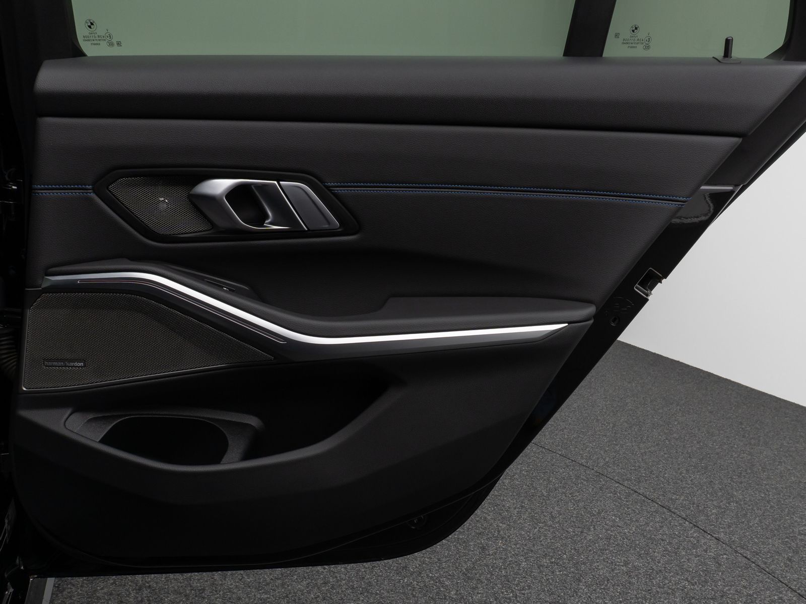 Fahrzeugabbildung BMW 330e M Sport Kamera DAB H/K CockPit+ Stop&Go 19"