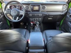 Fahrzeugabbildung Jeep Wrangler 2.2CRDi Rubicon LEDER KAMERA TRITTBRETT