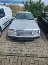 Mercedes-Benz Mercedes 124 260E TÜV NEUE - Mercedes-Benz 260 aus 1989: 260e