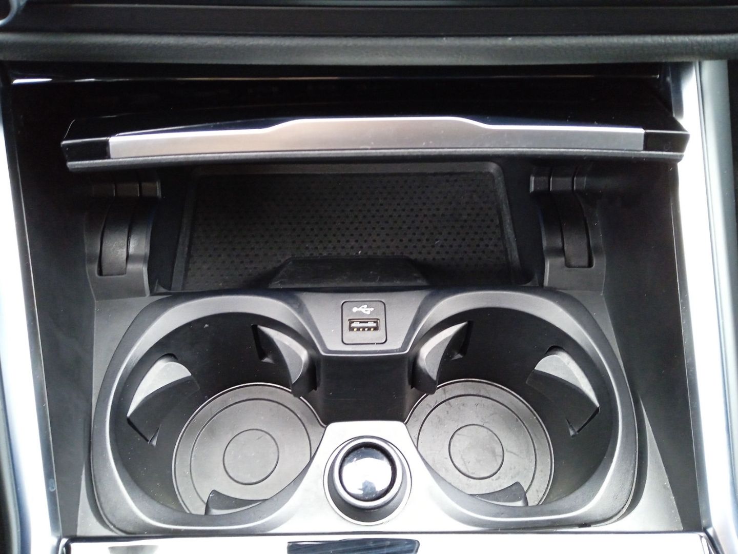 BMW 320 e Touring Aut.  KOMFORTZUGANG+KLIMA+NAVI+DAB foto 19