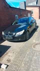 BMW 520i limousine - BMW 520 aus 2004: 520i
