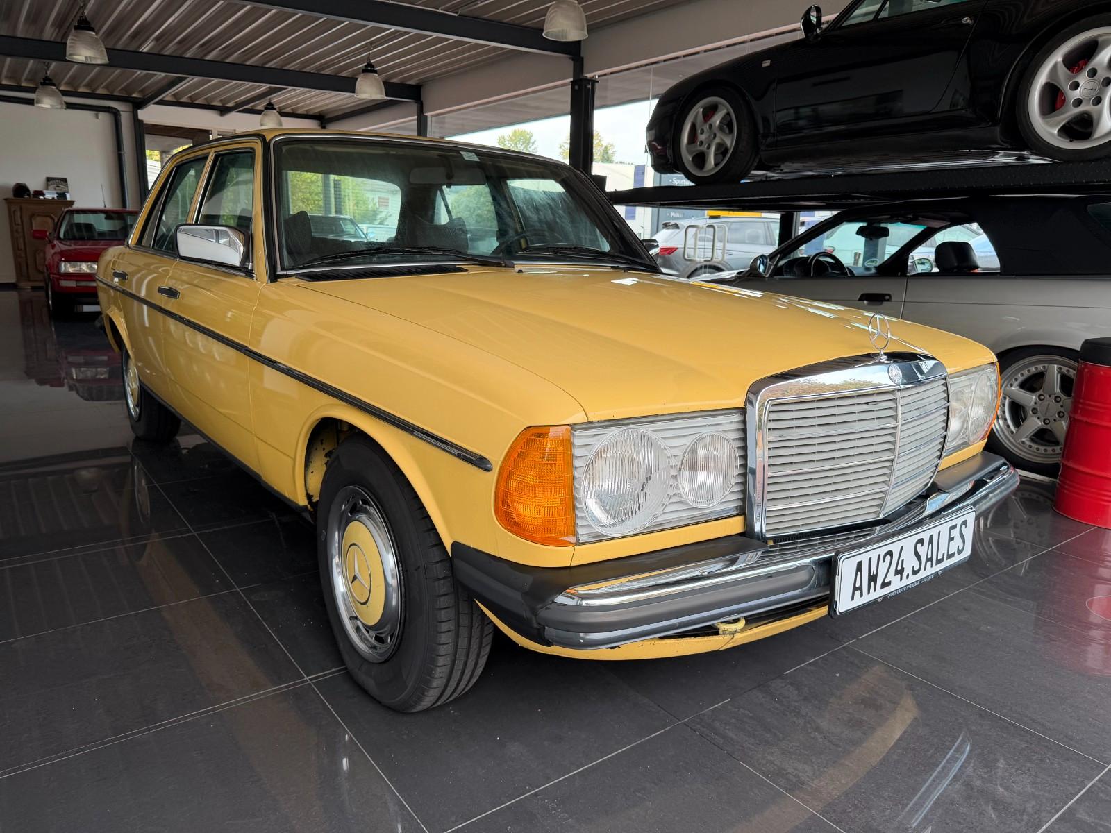 Mercedes-Benz 230 W 123 Rostfrei Oldtimer Restauriert