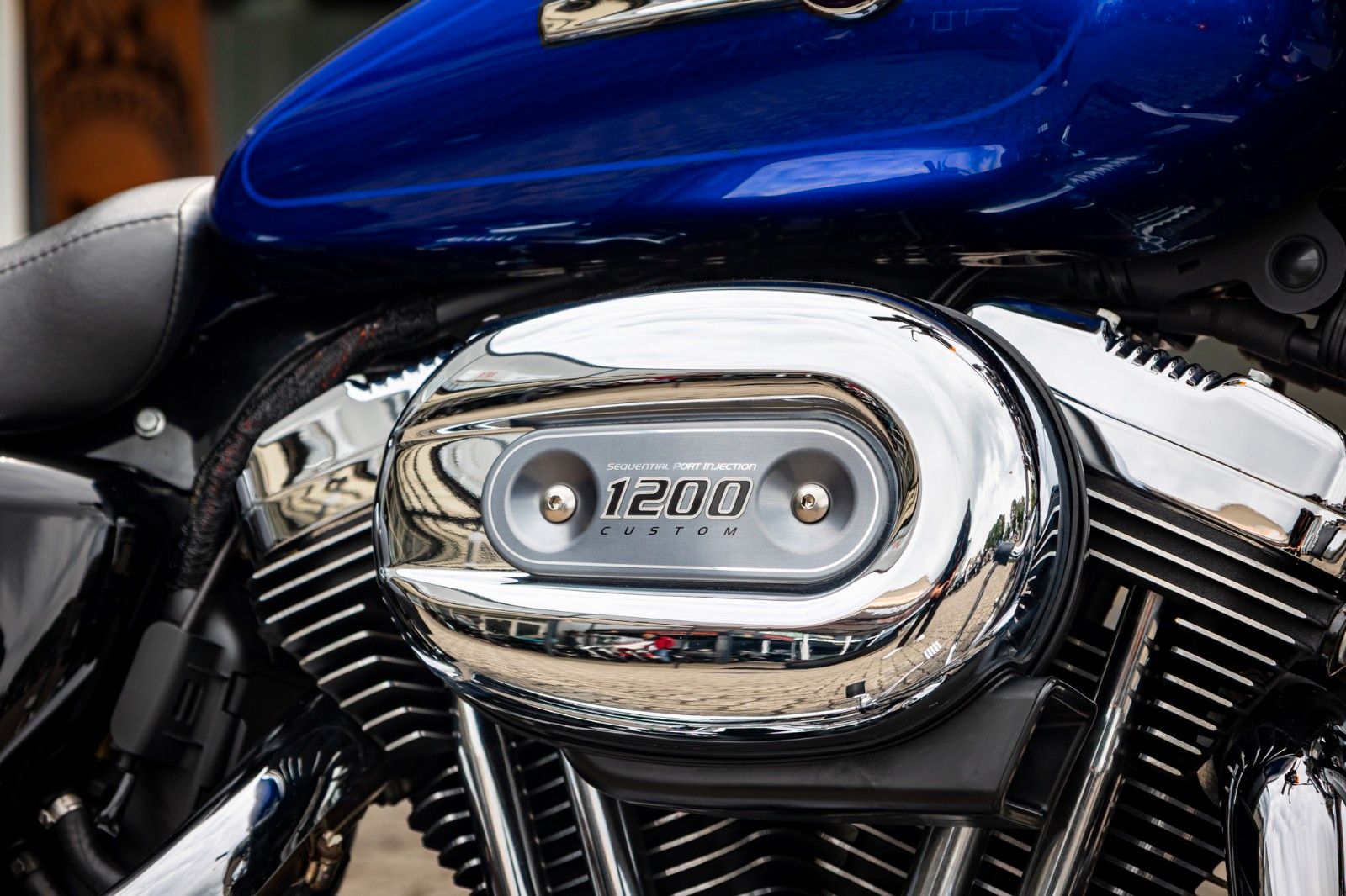 Fahrzeugabbildung Harley-Davidson Sportster XL1200C Custom - JEKILL&HYDE -