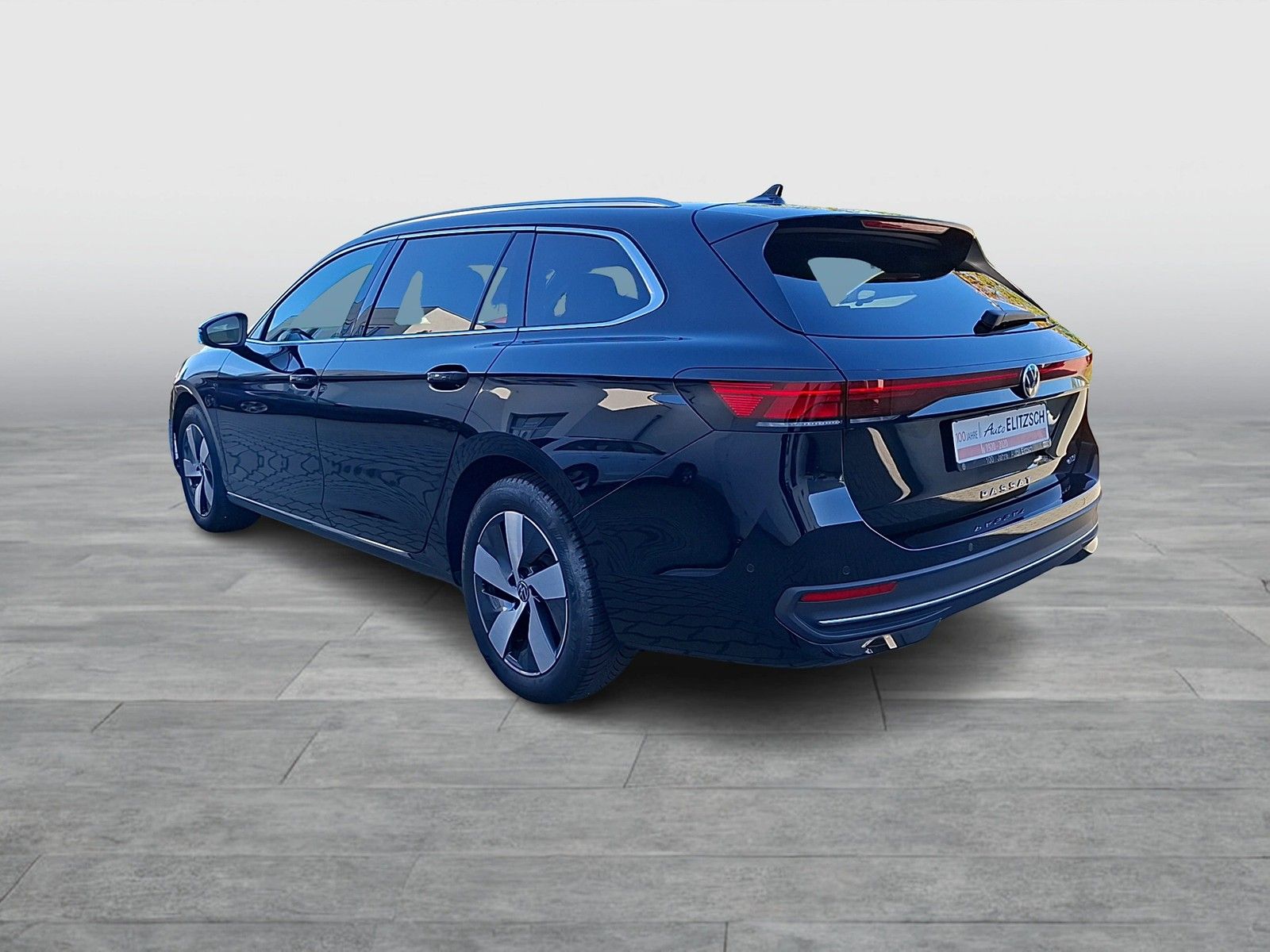 Fahrzeugabbildung Volkswagen Passat Variant eTSI Business DSG LED Navi AID HU
