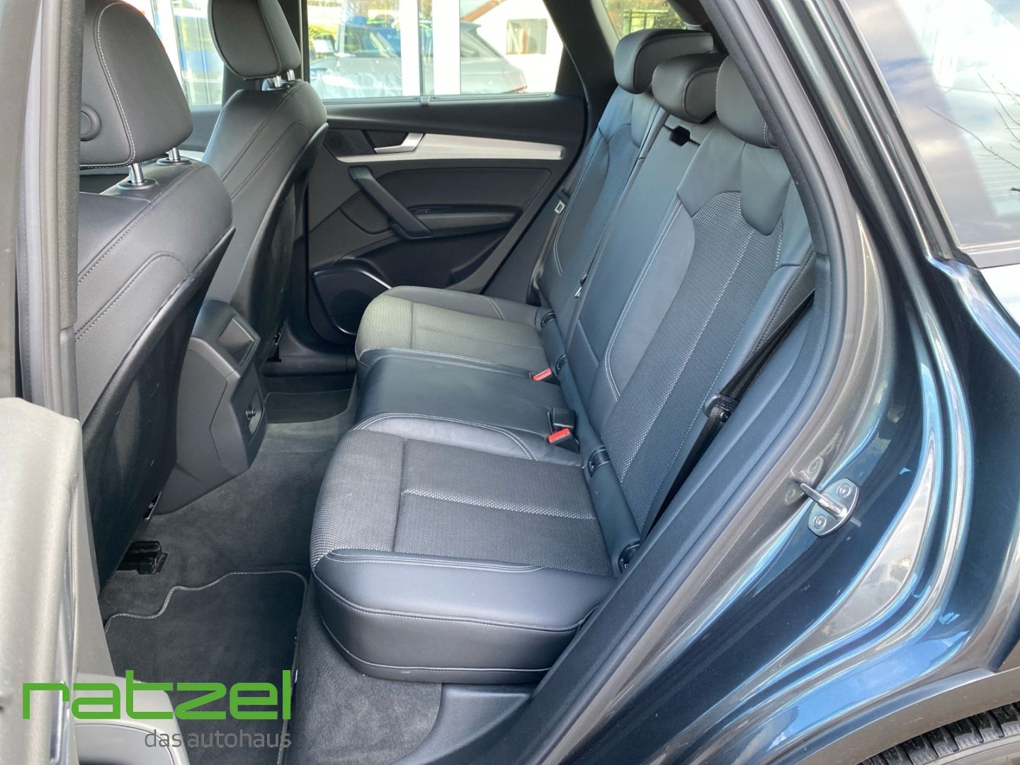 Fahrzeugabbildung Audi Q5 S line 40 TDI quattro S tronic Navi Soundsyst