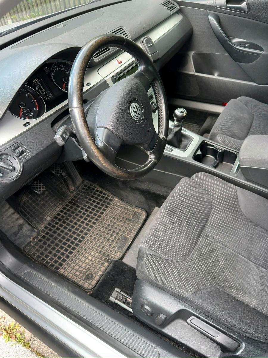 Volkswagen Passat 2009 — photo 7