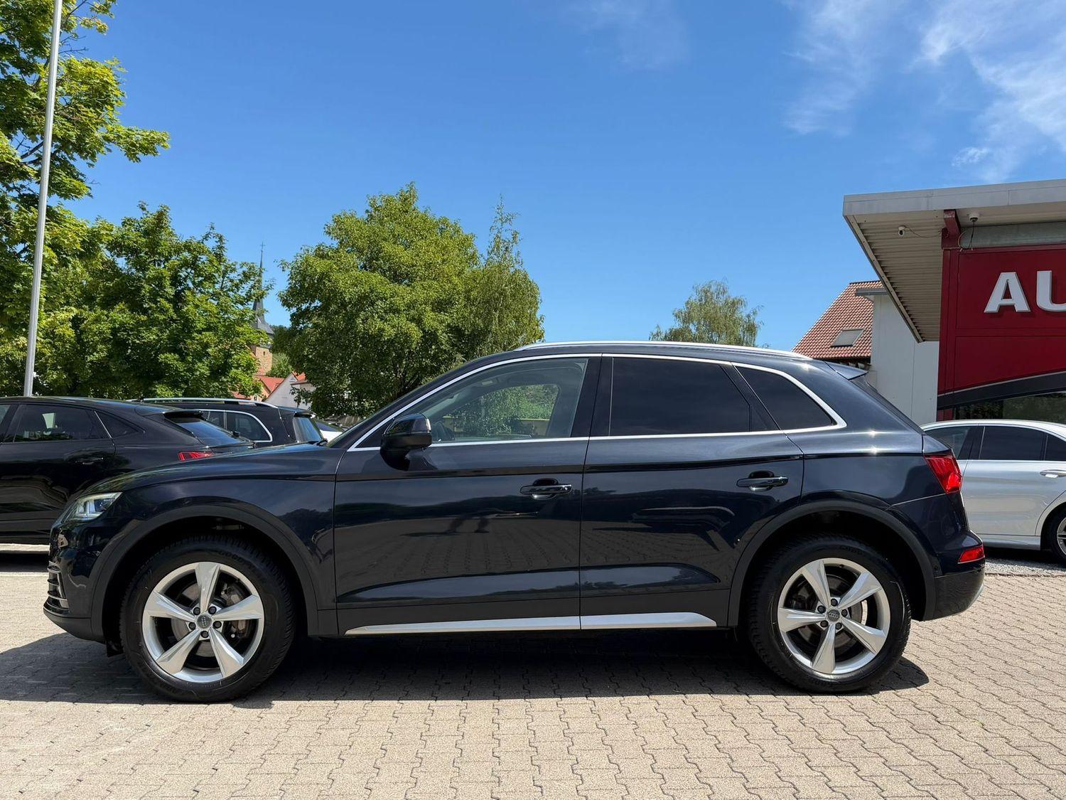 Audi Q5 quattro design / LED / Navi / Kamera / DAB / 