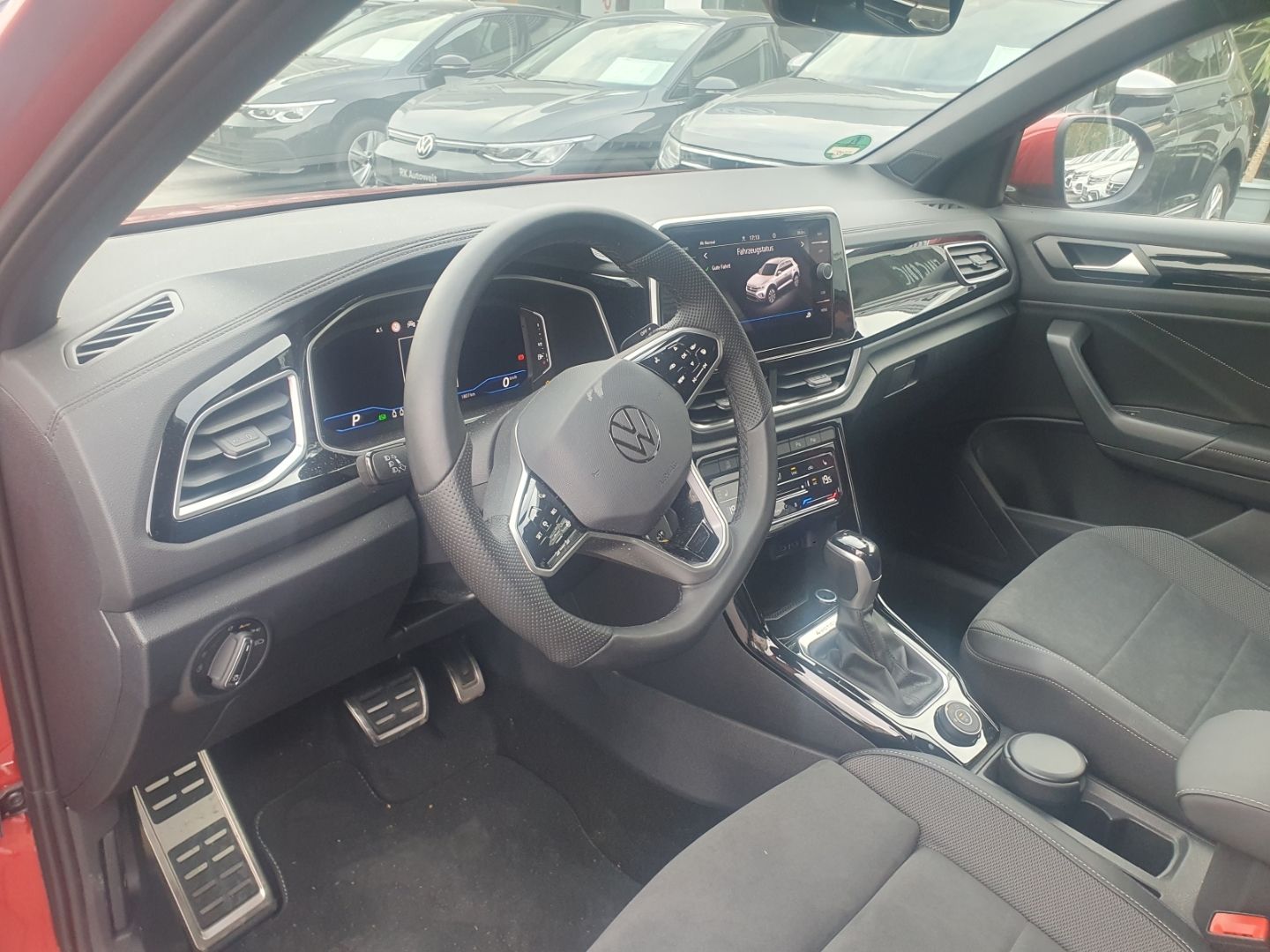 Volkswagen T-Roc R-Line 2.0 TDI DSG 4-M. Sportpaket StandHZ foto 4